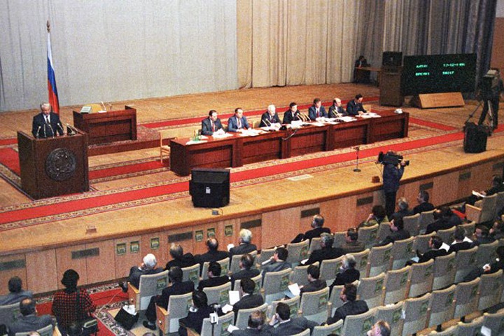 Иноагенты, изменение Конституции и чекисты: 30 лет выборам в «советскую Госдуму»