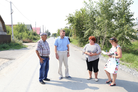 Ремонт дорог в частном секторе выполняется по наказам депутатов новосибирского заксобрания Ремонт дорог в частном секторе выполняется по наказам депутатов новосибирского заксобрания