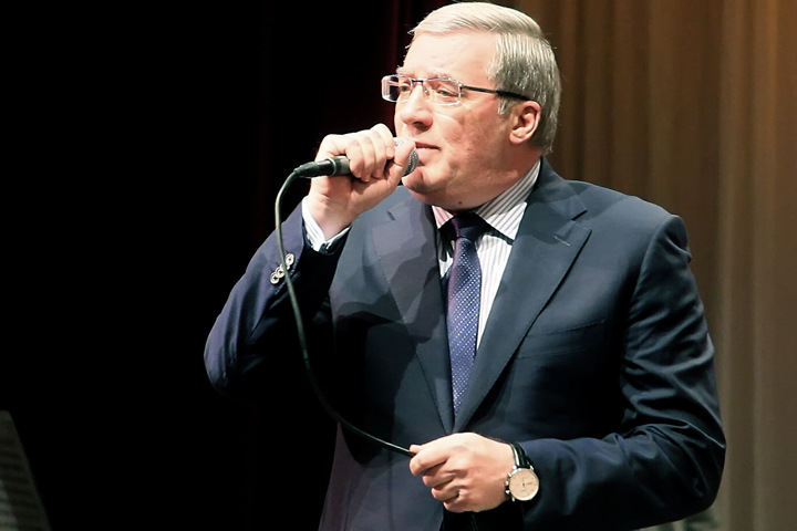 Толоконский спел на Всероссийском библиотечном конгрессе шансон Толоконский спел на Всероссийском библиотечном конгрессе шансон