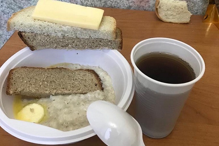 «Номер под замочком»: запертый на «обсервацию» новосибирец рассказал о карантинном санатории «Номер под замочком»: запертый на «обсервацию» новосибирец рассказал о карантинном санатории