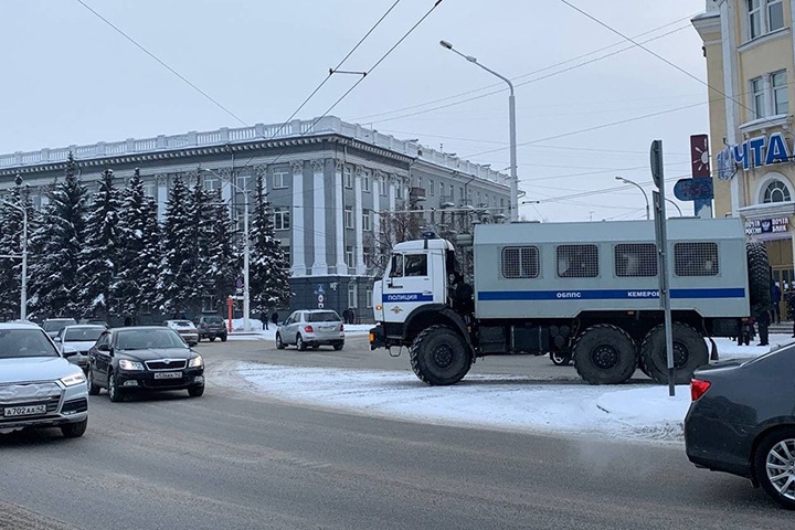 Кузбасская полиция раскрыла число сотрудников, работавших на январских акциях протеста. Заплатили не всем Кузбасская полиция раскрыла число сотрудников, работавших на январских акциях протеста. Заплатили не всем