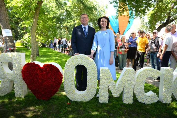 «Уральские» против «омских». Губернатор Бурков готовится к кадровым чисткам «Уральские» против «омских». Губернатор Бурков готовится к кадровым чисткам