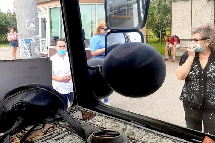 Новокузнецкие перевозчики объявили траур по местному общественному транспорту Новокузнецкие перевозчики объявили траур по местному общественному транспорту