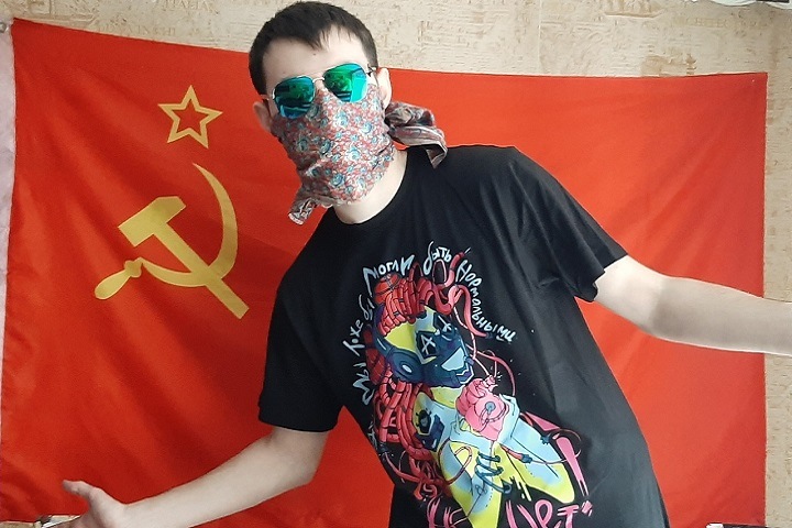 Студента-коммуниста арестовали за публикацию свастики в Кузбассе Студента-коммуниста арестовали за публикацию свастики в Кузбассе