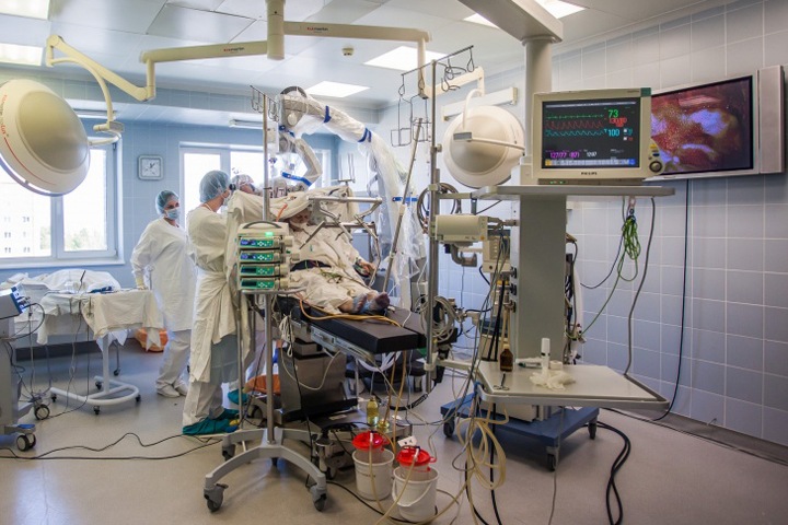 Около 800 иркутян заболели коронавирусом