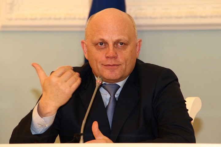 Сбежавший на Украину общественник шантажирует омского губернатора Сбежавший на Украину общественник шантажирует омского губернатора