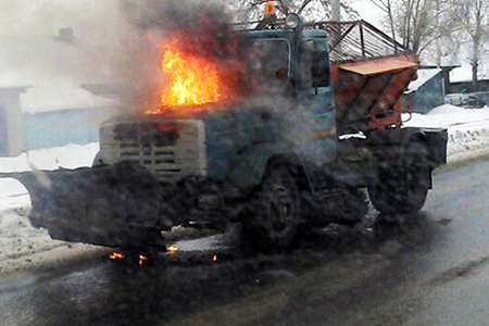 Новосибирские дорожники пожаловались на маленькую зарплату