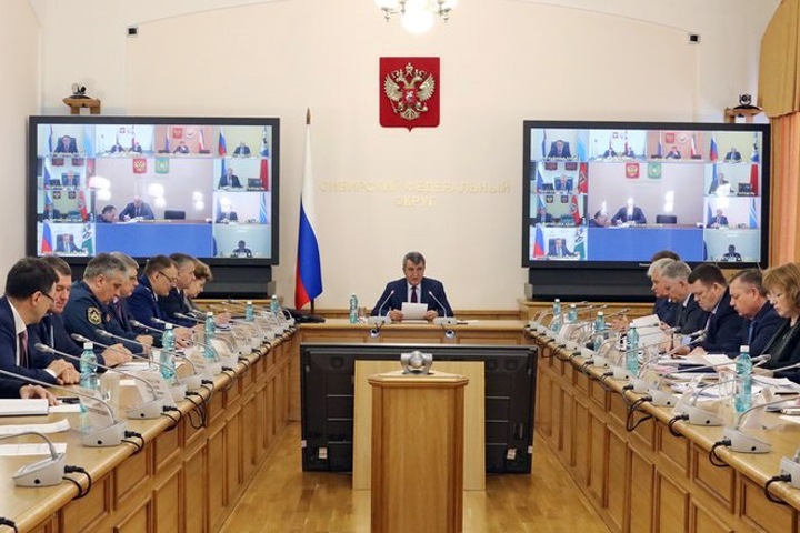 Сибирский полпред Путина допустил ужесточение карантина