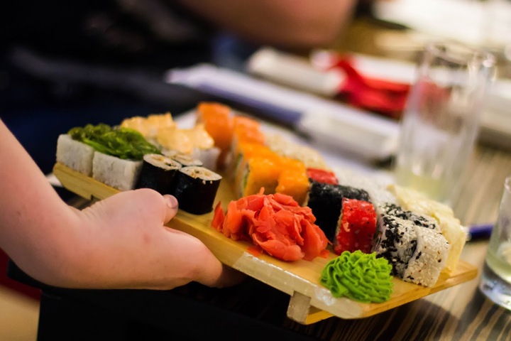 Новосибирское правительство запретило общепиту работать по ночам Новосибирское правительство запретило общепиту работать по ночам