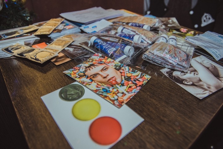 Приангарье выделит 1 млн на борьбу с ВИЧ среди геев и наркозависимых Приангарье выделит 1 млн на борьбу с ВИЧ среди геев и наркозависимых