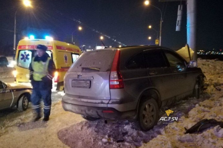 Женщина и ребенок погибли во время праздничного салюта в Новосибирске Женщина и ребенок погибли во время праздничного салюта в Новосибирске