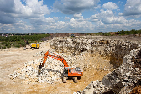 Объем добычи строительного известняка вырос в Новосибирской области
