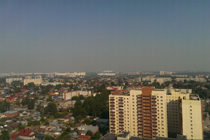 Новосибирцы пожаловались на резкий металлический запах в воздухе Новосибирцы пожаловались на резкий металлический запах в воздухе