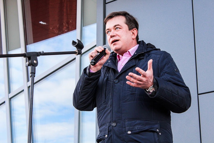 Депутат: «Травникову нужно оценить, почему люди в Новосибирске выходили на улицы»