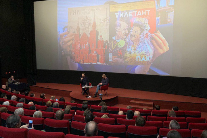 Пикет против «Дилетантских чтений» о пакте Молотова-Риббентропа прошел в Новосибирске. Снимать его приехали журналисты госканалов