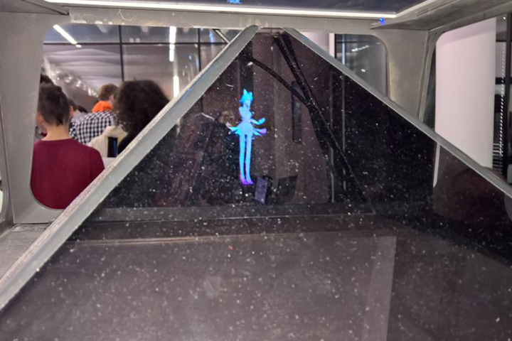 Томский студент предлагает людям общаться с голограммами 