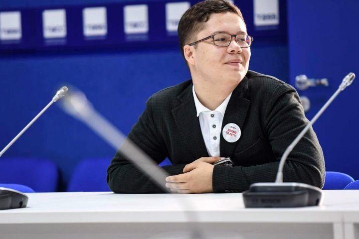 «Что написал, то написал»: новосибирец первым в России судится с властями из-за результатов ЕГЭ «Что написал, то написал»: новосибирец первым в России судится с властями из-за результатов ЕГЭ