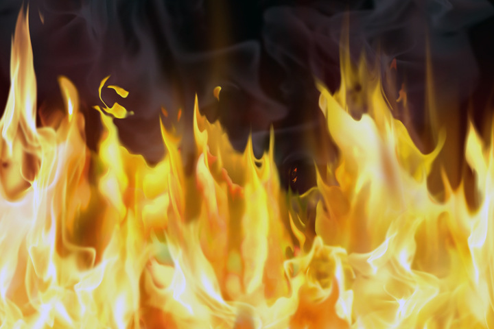 Красноярских школьников эвакуировали из-за пожара