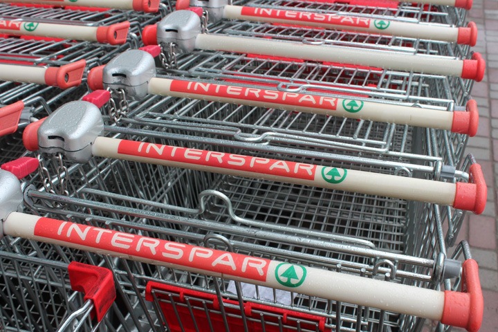 Томичи откроют в Новосибирске первый гипермаркет Interspar вместо «Гиганта» на Бердском шоссе Томичи откроют в Новосибирске первый гипермаркет Interspar вместо «Гиганта» на Бердском шоссе