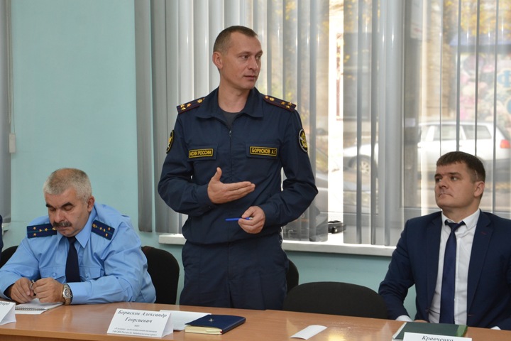 Начальник уголовно-исполнительной инспекции по Забайкалью задержан за сбор премий от подчиненных Начальник уголовно-исполнительной инспекции по Забайкалью задержан за сбор премий от подчиненных