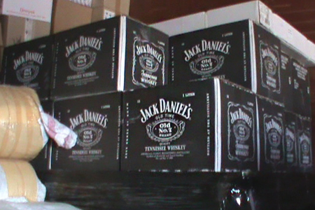 Красноярцы вновь травятся суррогатным виски: один погиб, еще четверо — в больнице 