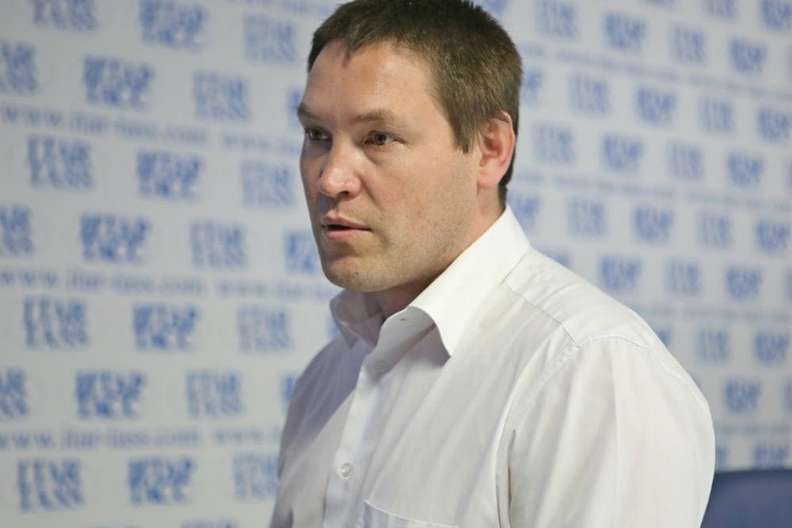 Проректор НГУ возглавил ФМШ