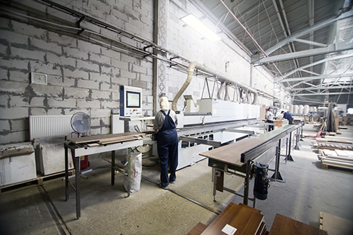 Новосибирскую мебельную фабрику решили обанкротить Новосибирскую мебельную фабрику решили обанкротить