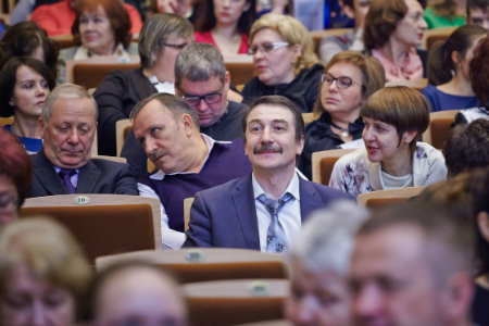 Новосибирская область забирает деньги театров и музеев