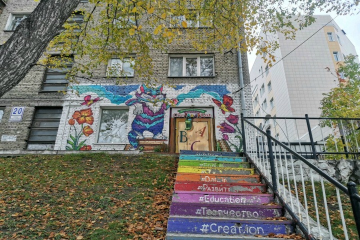 Нарушения пожарной безопасности нашли в образовательном центре, где о детей тушили спички