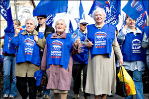 Единороссы и оппозиция продолжают делить пенсионеров Новосибирска Единороссы и оппозиция продолжают делить пенсионеров Новосибирска