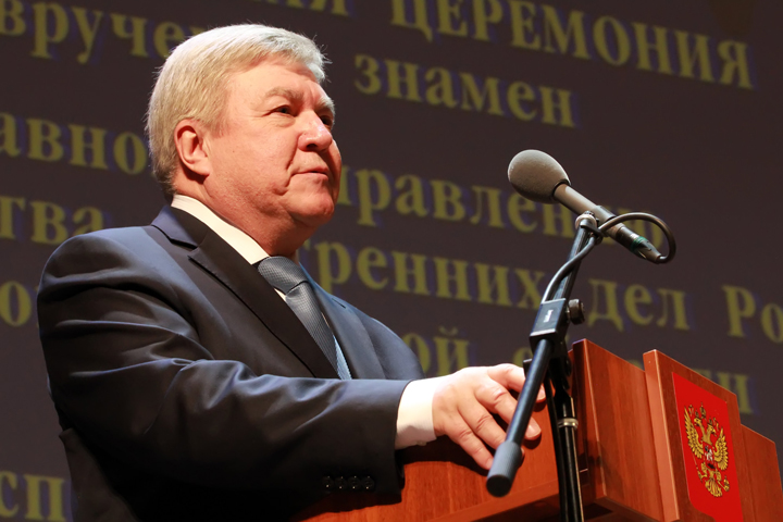 Полпред Рогожкин поздравил сибиряков с «успехами в импортозамещении» Полпред Рогожкин поздравил сибиряков с «успехами в импортозамещении»