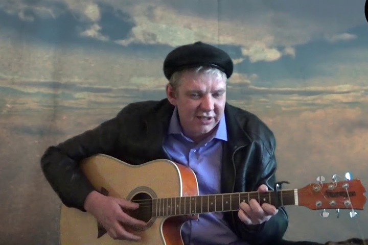 Читинскому блогеру Лёхе Кочегару дали два года за призыв взяться за вилы Читинскому блогеру Лёхе Кочегару дали два года за призыв взяться за вилы