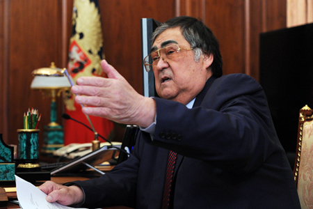 Тулеев заявил о подготовке терактов на Новый год