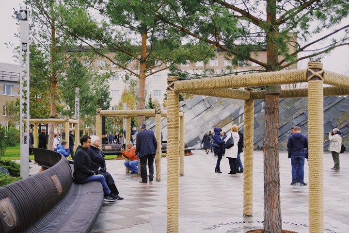 Правительство Кузбасса заплатит за фотографии в парке на месте сгоревшей «Зимней вишни» Правительство Кузбасса заплатит за фотографии в парке на месте сгоревшей «Зимней вишни»