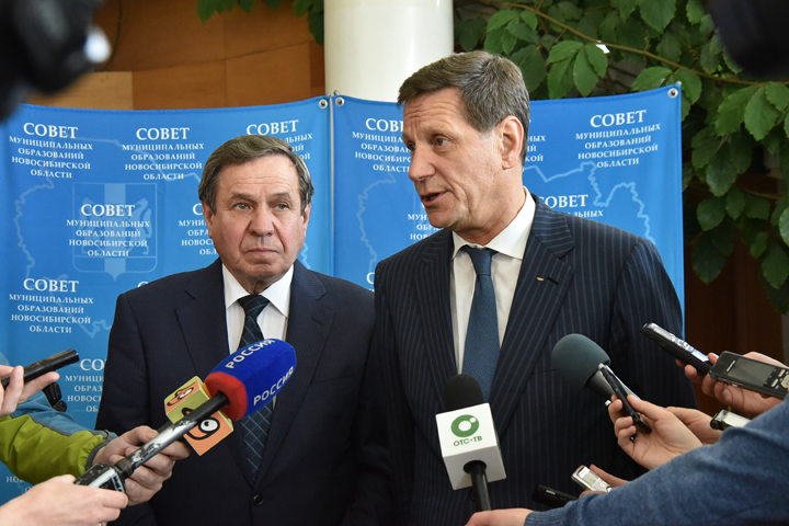 Городецкий и Жуков оценили роль муниципалитетов в Новосибирской области Городецкий и Жуков оценили роль муниципалитетов в Новосибирской области