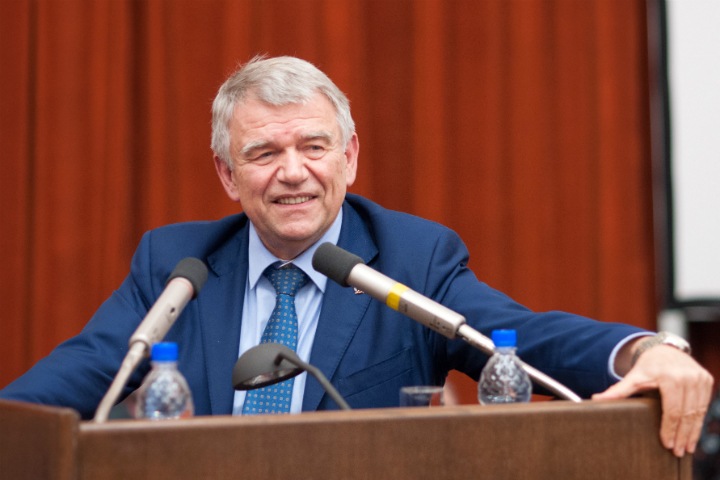 Академики выбрали преемника Асеева в СО РАН