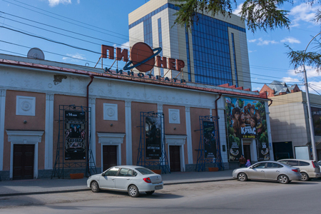 Арендатора «Пионера» выдавливают из здания ради театра Афанасьева и зама Мединского