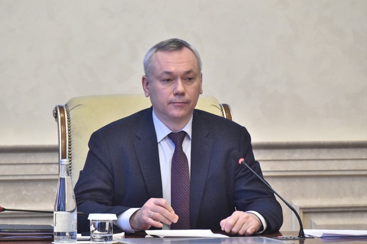 Травников посоветовал Локтю урегулировать скандал с выбором животного-талисмана и заняться приведением города в порядок Травников посоветовал Локтю урегулировать скандал с выбором животного-талисмана и заняться приведением города в порядок