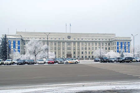 Забросавший навозом правительство Приангарья фермер попал в психбольницу Забросавший навозом правительство Приангарья фермер попал в психбольницу