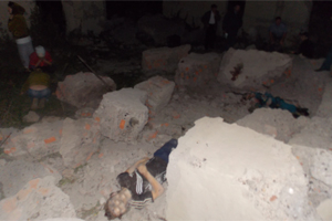 Школьники в Новосибирской области, погибшие при обрушении гаража, сами раскачивали его стену — СК РФ Школьники в Новосибирской области, погибшие при обрушении гаража, сами раскачивали его стену — СК РФ