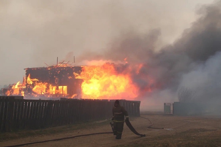 Уголовные дела возбуждены в Братске после гибели двух человек из-за природного пожара
