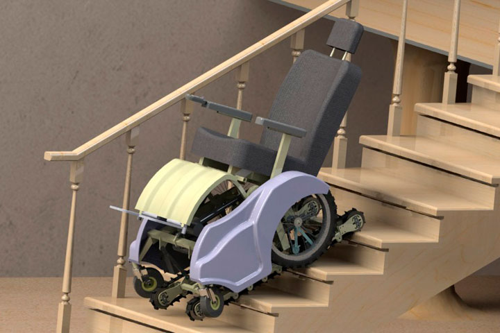 Новосибирские инженеры разработали инвалидную коляску-вездеход (видео)
