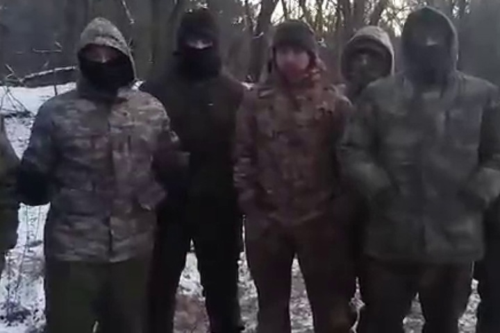 Новосибирские мобилизованные заявили об отправке на передовую: «Выезжают оттуда либо груз 200, либо груз 300. Всё» Новосибирские мобилизованные заявили об отправке на передовую: «Выезжают оттуда либо груз 200, либо груз 300. Всё»