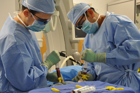 Сибиряки смогут спасти онкобольных, став донорами костного мозга