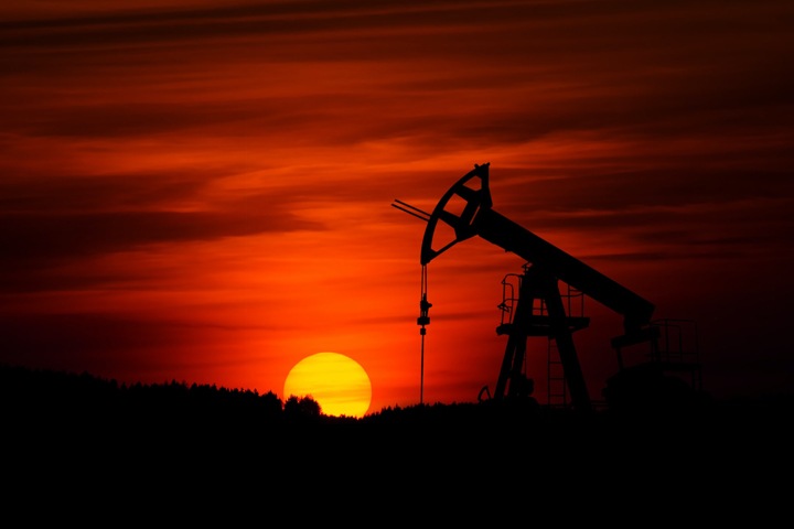 Почему нефть нам не помогает. Сказки современной России