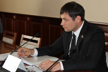 Город чтит своих героев Город чтит своих героев