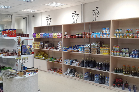 Магазин кошерных товаров открылся в новосибирской синагоге