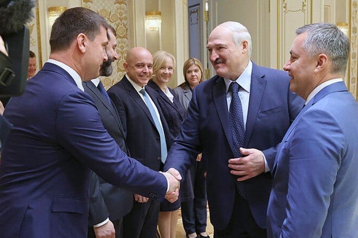 Числа недели: сколько машин в мэрии Новосибирска и зачем прокурорам двухуровневая квартира Числа недели: сколько машин в мэрии Новосибирска и зачем прокурорам двухуровневая квартира