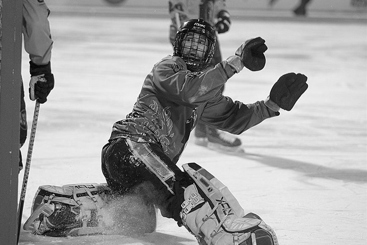 Чемпион мира по хоккею с мячом покончил с собой в Кемерове Чемпион мира по хоккею с мячом покончил с собой в Кемерове