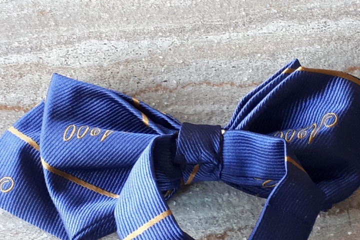 Новосибирские власти заявили, что школы не могут принуждать родителей покупать форму у одной компании Новосибирские власти заявили, что школы не могут принуждать родителей покупать форму у одной компании